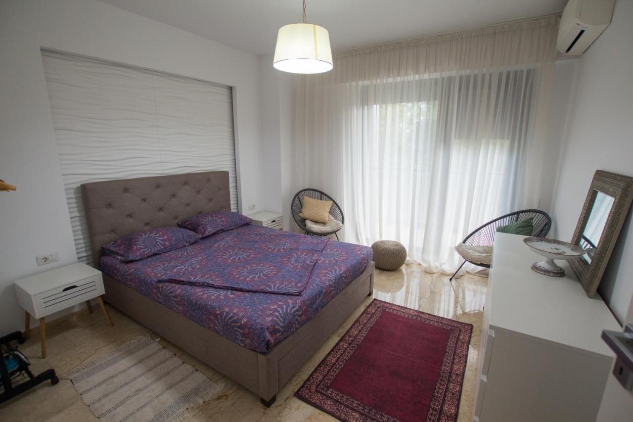 Sns Apartament In Vila Sophia Мамая Екстериор снимка