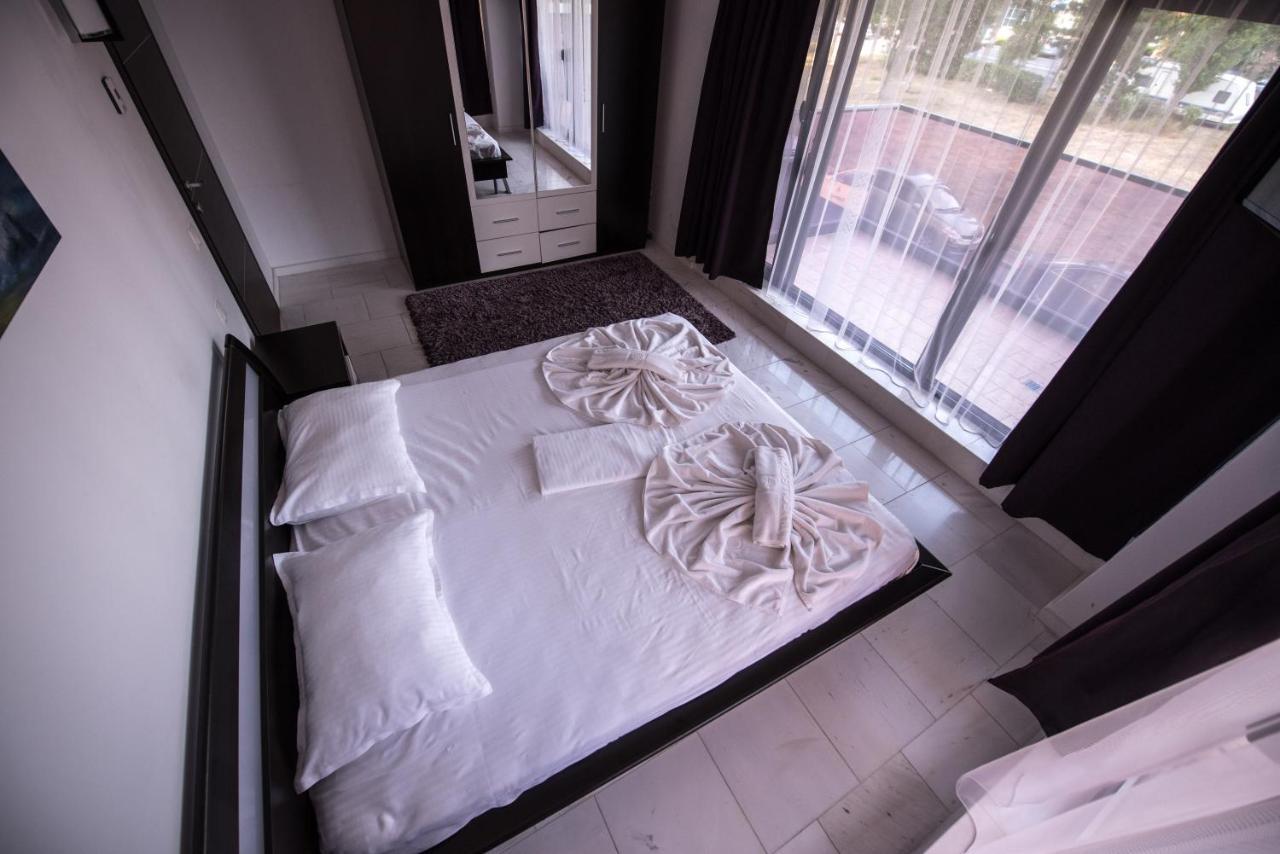 Sns Apartament In Vila Sophia Мамая Екстериор снимка