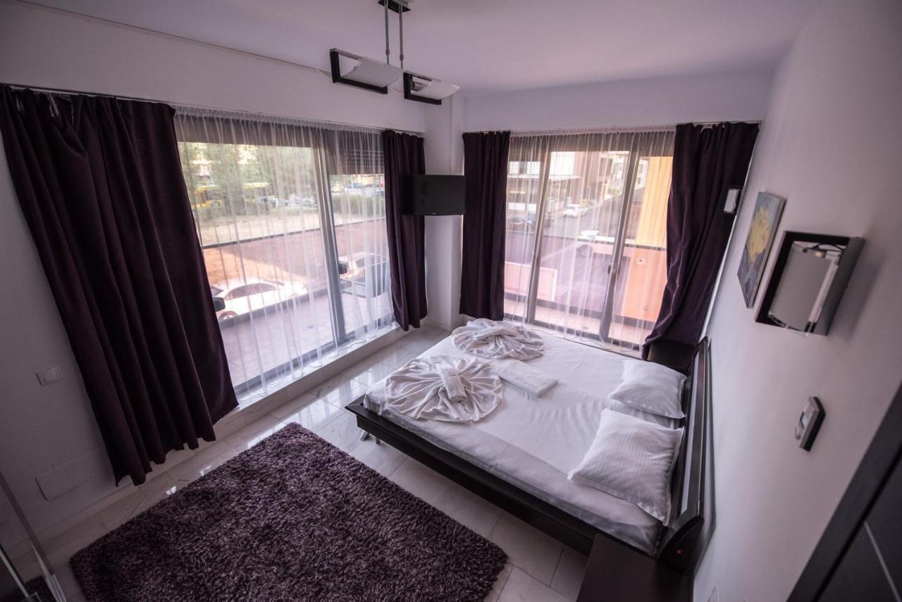 Sns Apartament In Vila Sophia Мамая Екстериор снимка